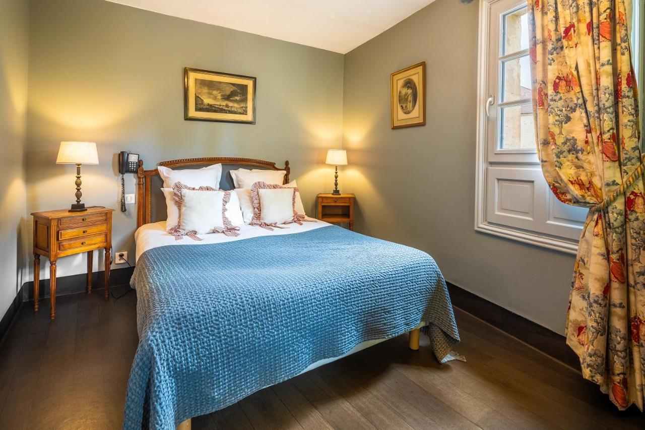 Hotel La Couleuvrine Sarlat Centre Ville Luaran gambar